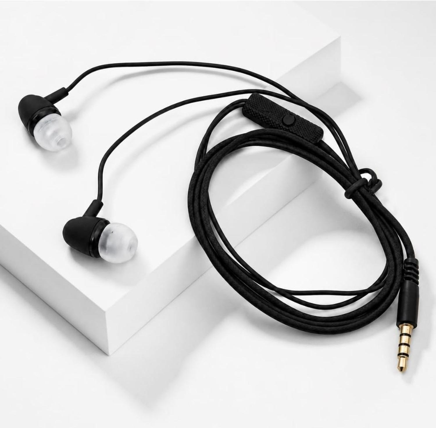 Image of Lynacz Wired Earphone Type-C Samsang Wired Headset (Black, In the Ear)