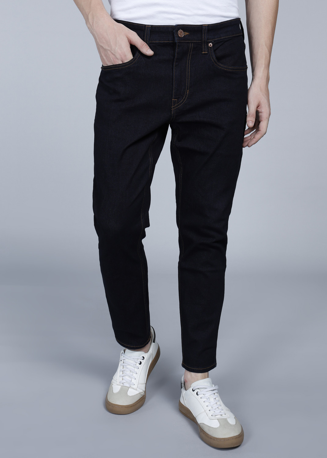 Image of U.S. POLO ASSN. Men Slim Mid Rise Black Jeans