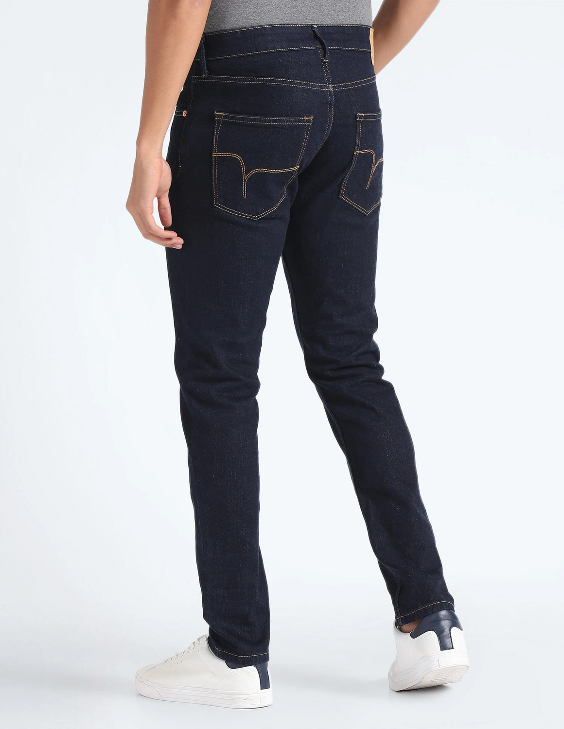 Image of FLYING MACHINE Men Tapered Fit Mid Rise Blue Jeans