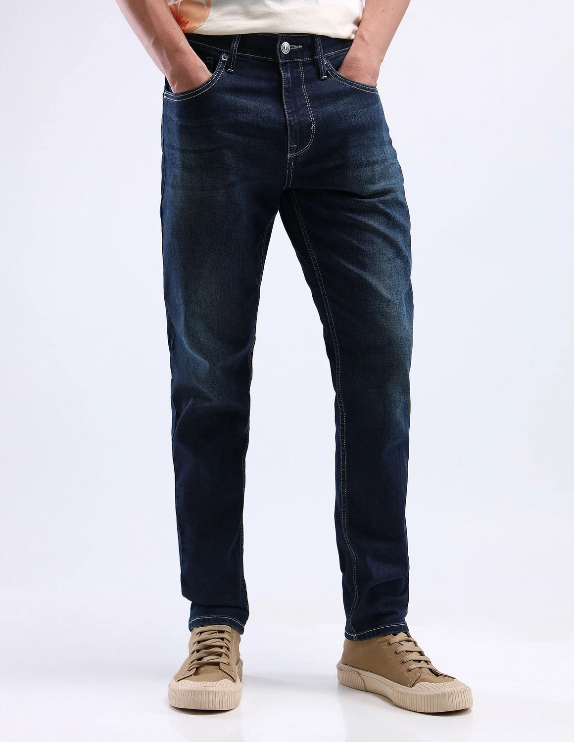 Image of FLYING MACHINE Men Tapered Fit Mid Rise Blue Jeans