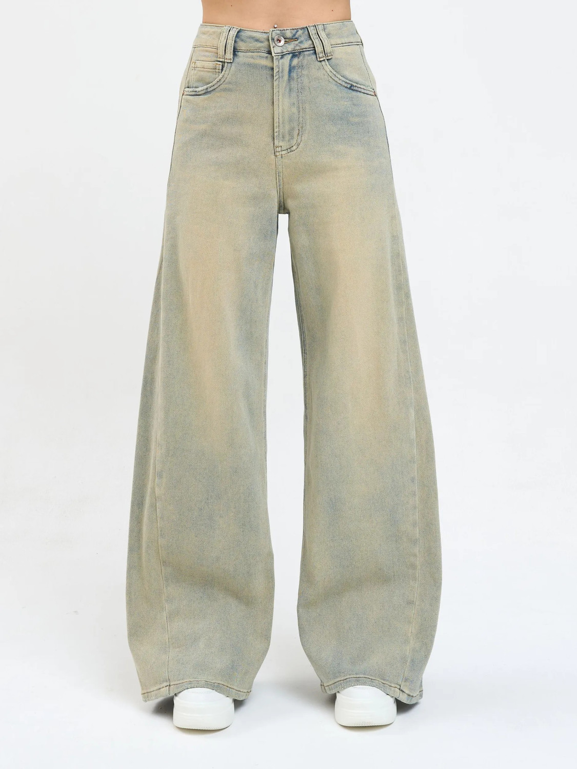 Image of Crazeis Women Loose Fit High Rise Light Blue Jeans