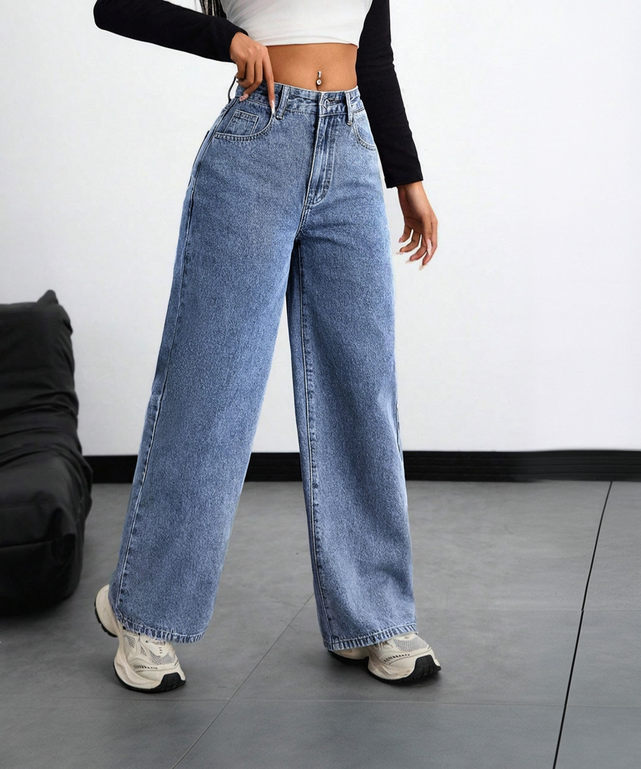 Image of Crazeis Women Loose Fit High Rise Light Blue Jeans