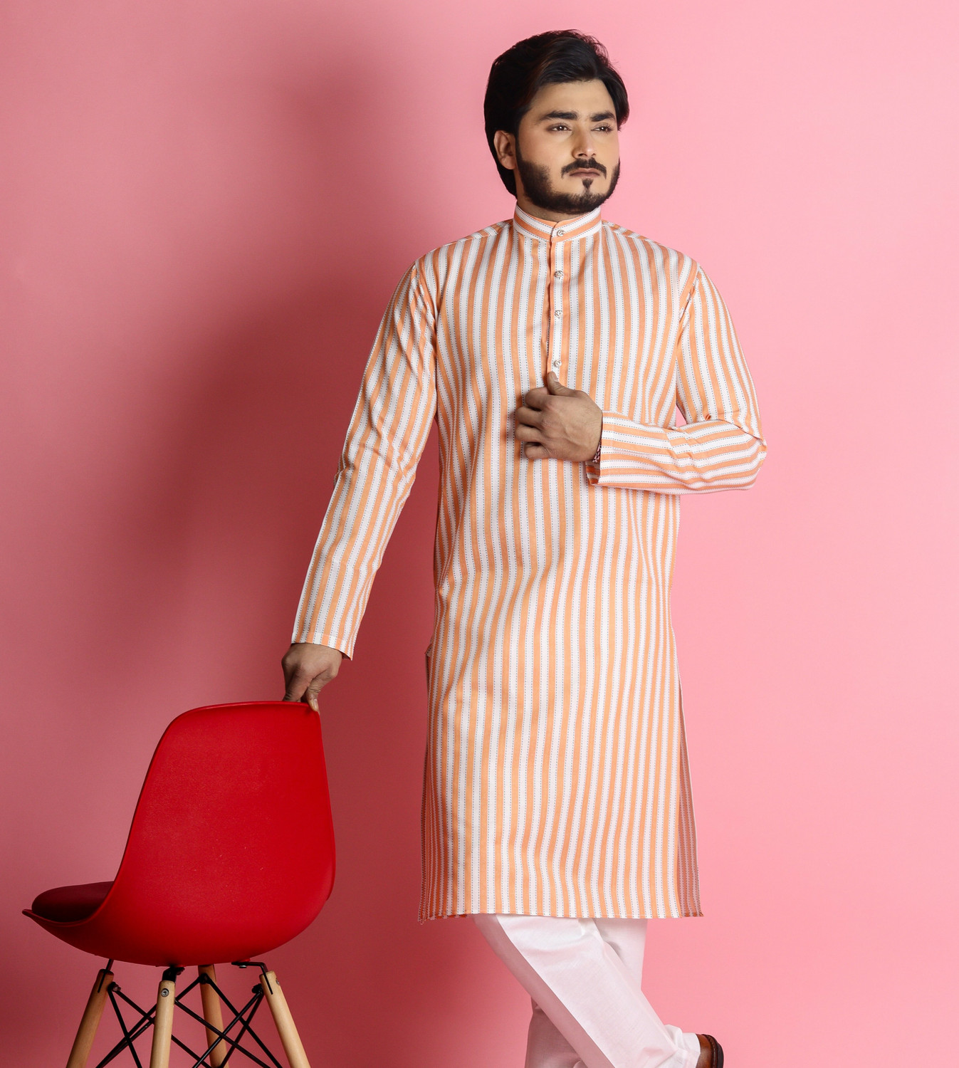Image of Tibra Collection Men Striped Straight Kurta