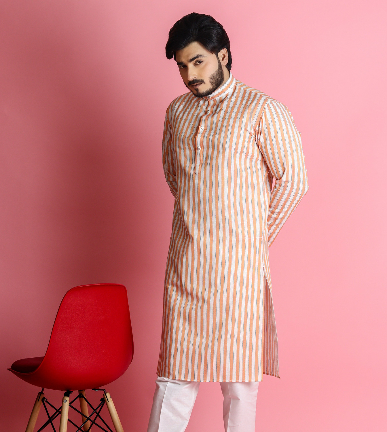 Image of Tibra Collection Men Striped Straight Kurta