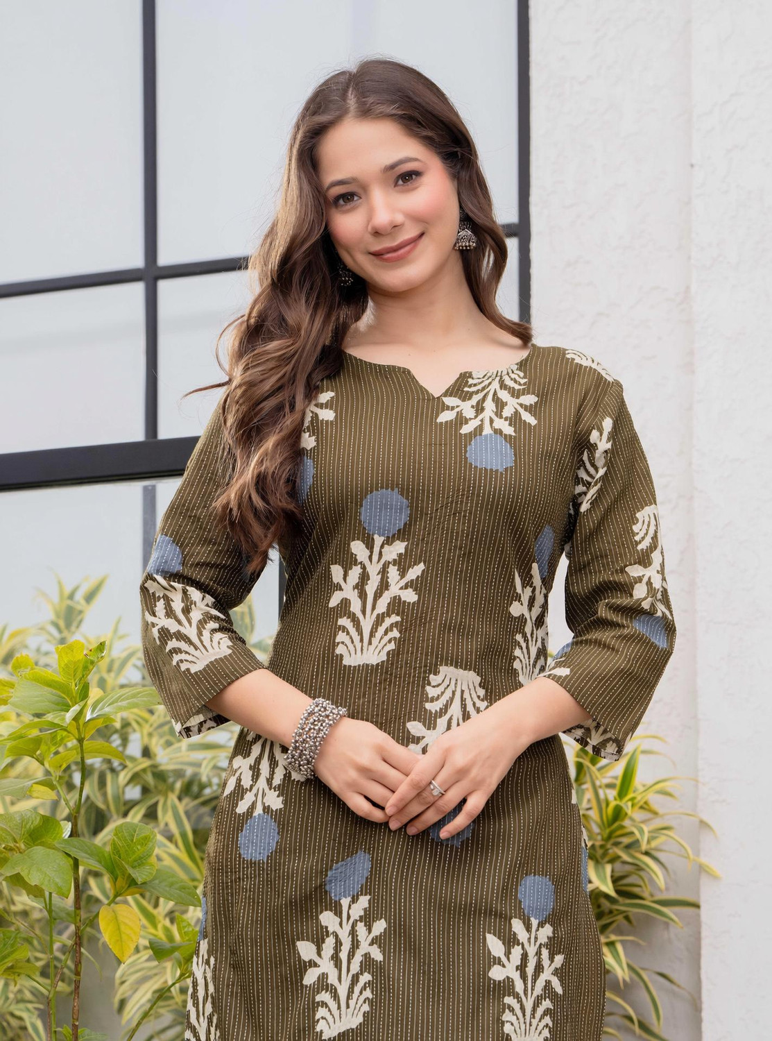 Image of Fyunl Floral Print Viscose Rayon Straight Kurta for Women (Beige, Dark Green)