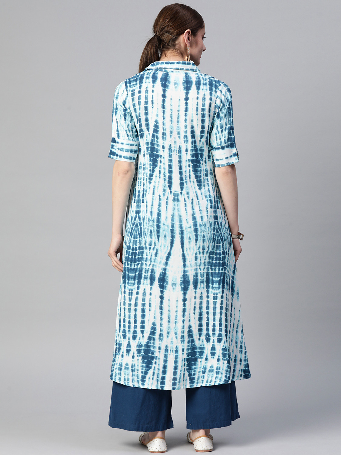 Image of mokshi Women Dyed /Ombre A-line Kurta