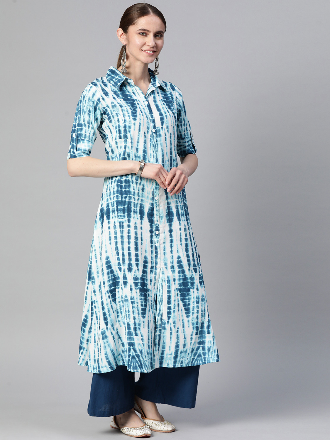 Image of mokshi Women Dyed /Ombre A-line Kurta