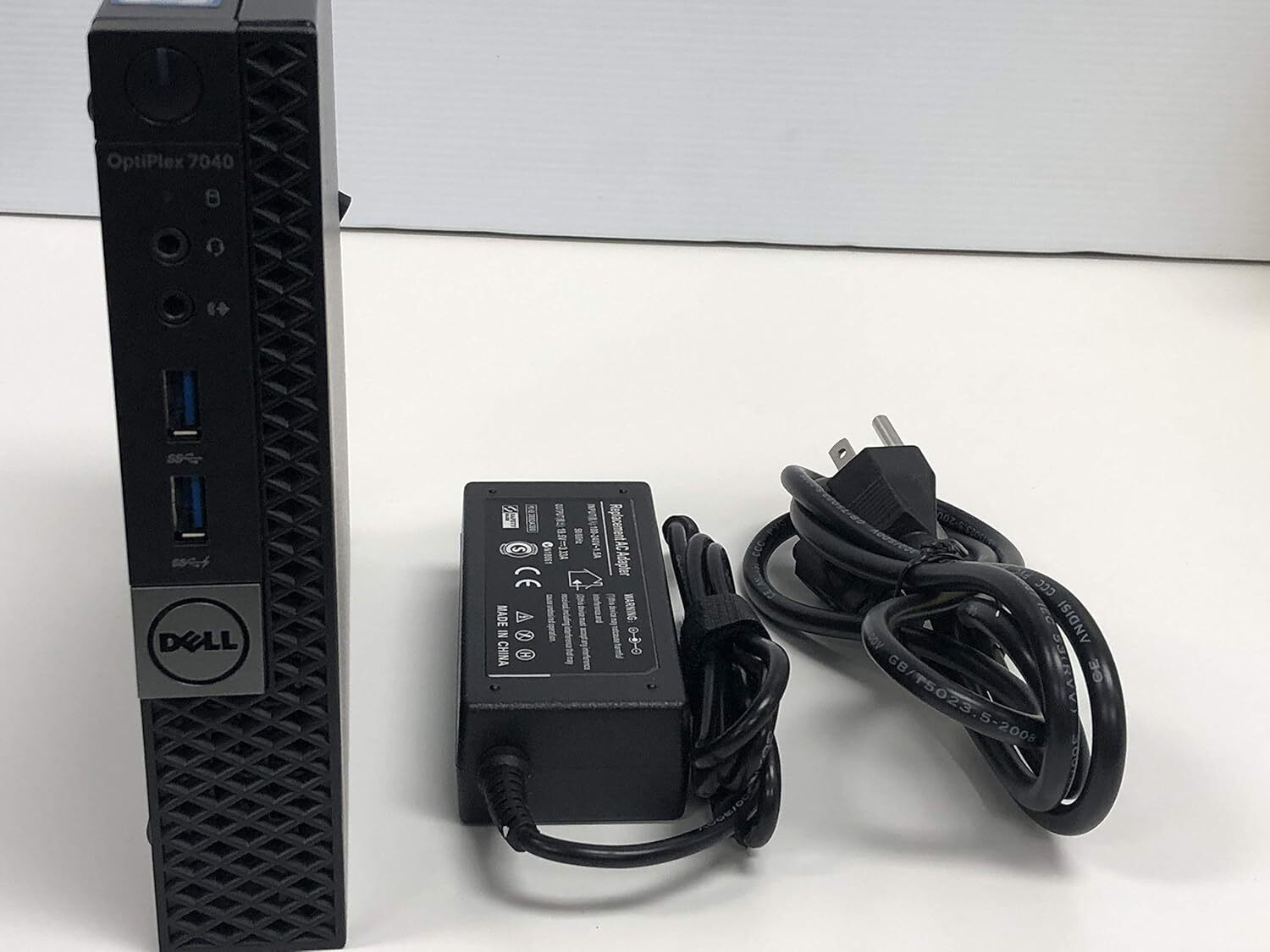Image of Thinkpad Renewed LenovoT470 i5 7th Gen laptop windows 11 with MS Offic - Windows 11 Pro, Intel Quad ( Core i5-7th Generation) Processor Type 7500, 7800TE, 530 MB Graphics Card, 8 GB DDR-4 RAM | 2600 MHz, 256 GB SSD M.2. Mini PC (Black)