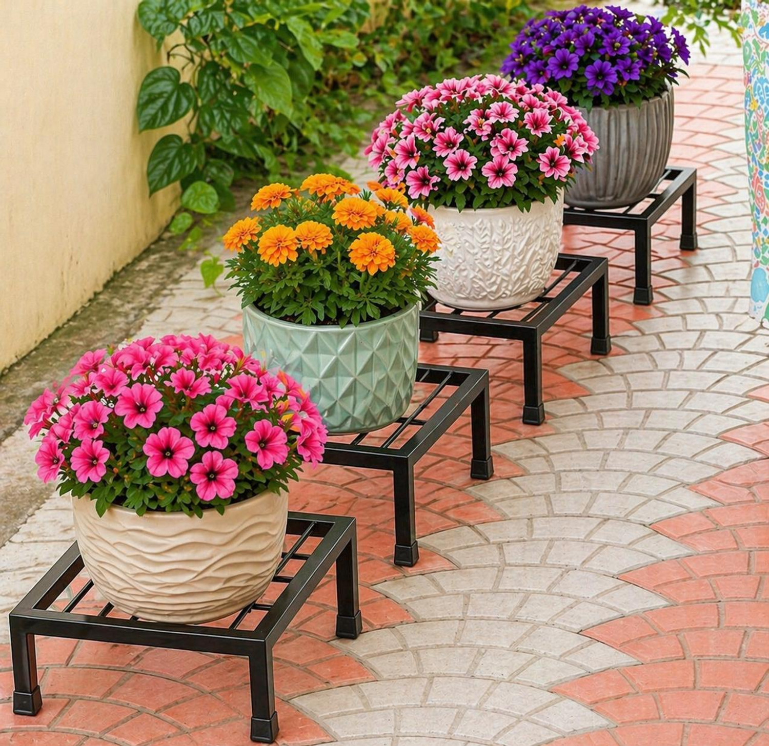 Image of Tarnish Plant Container Set (Metal)