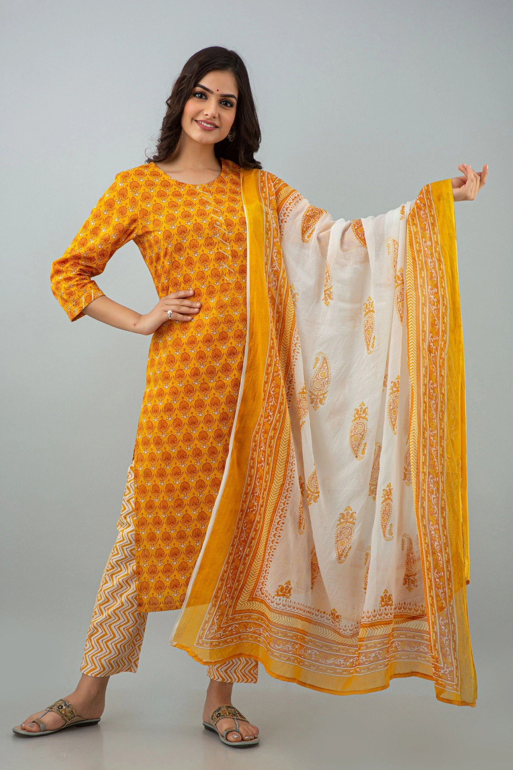 Image of Mishree collection Ethnic Set Printed Kurta, Trouser /Pant & Dupatta Set