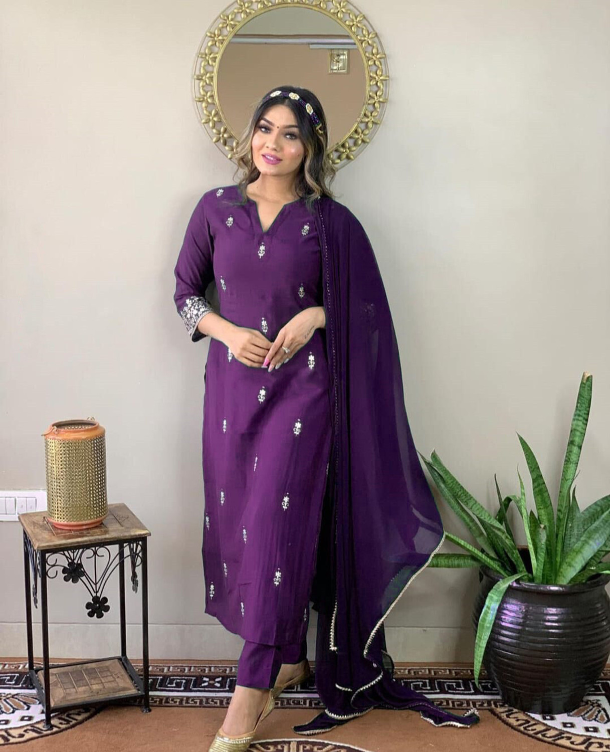 Image of SHREE HARIJI TEXTILE Women Cotton Blend Kurti Pant Dupatta Set