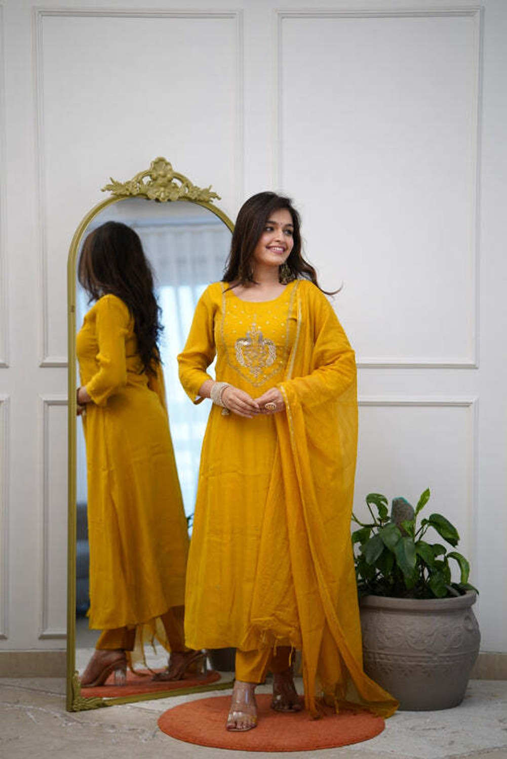 Image of Jaipuri Collection Women's Trending Solid kurta set Embroidered Kurta, Trouser /Pant & Dupatta Set