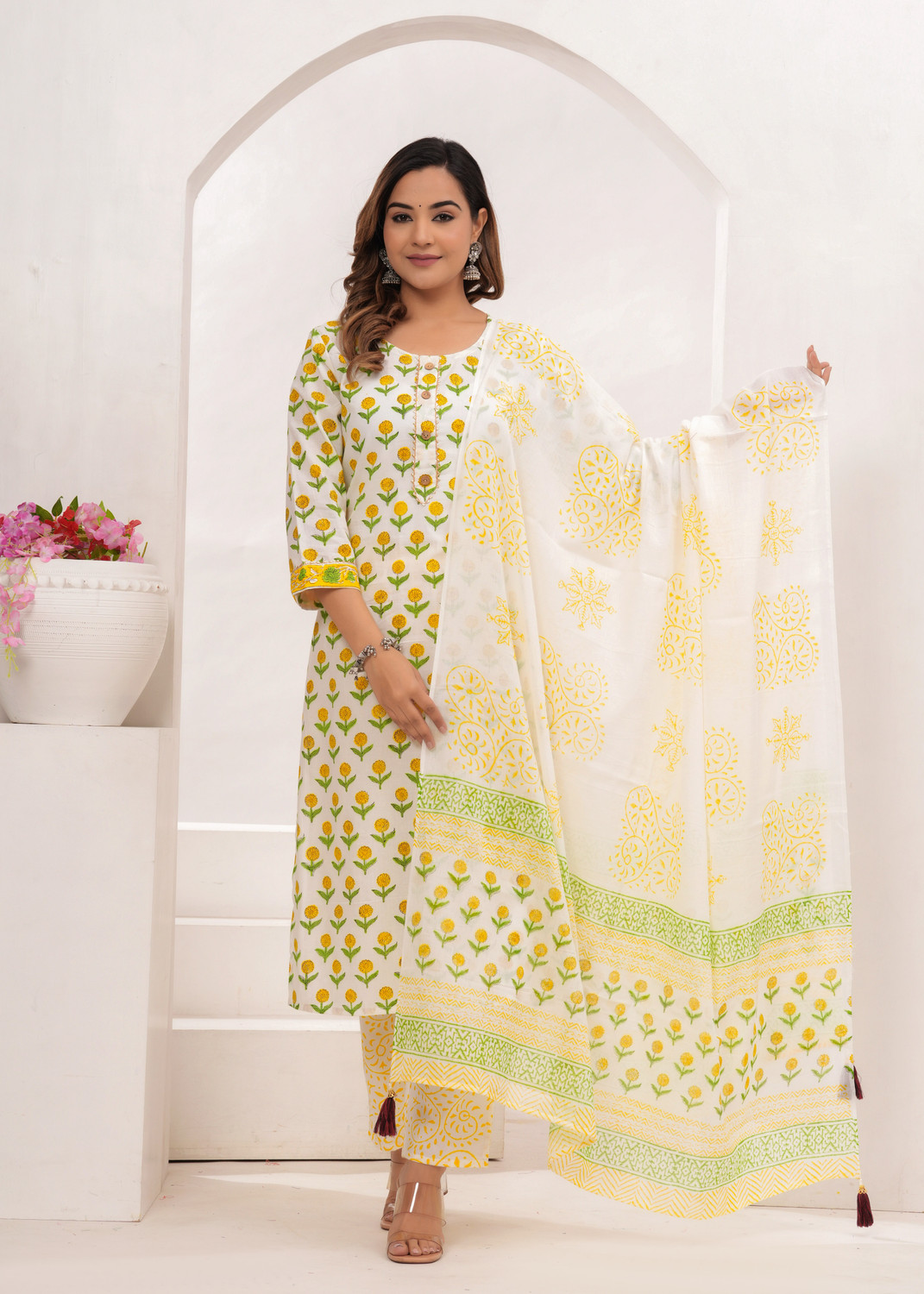Image of Mishree collection Ethnic Set Printed Kurta, Trouser /Pant & Dupatta Set