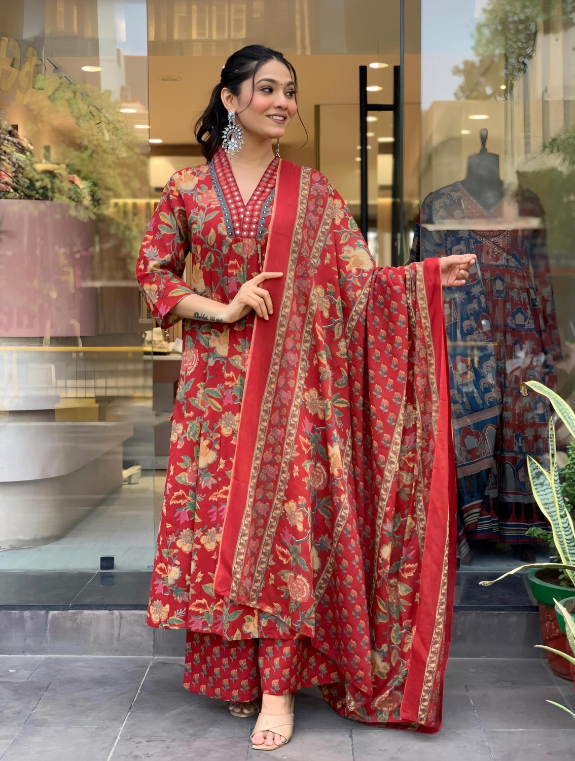 Image of Meetara Creation DEEPIKA Printed Kurta, Palazzo & Dupatta Set