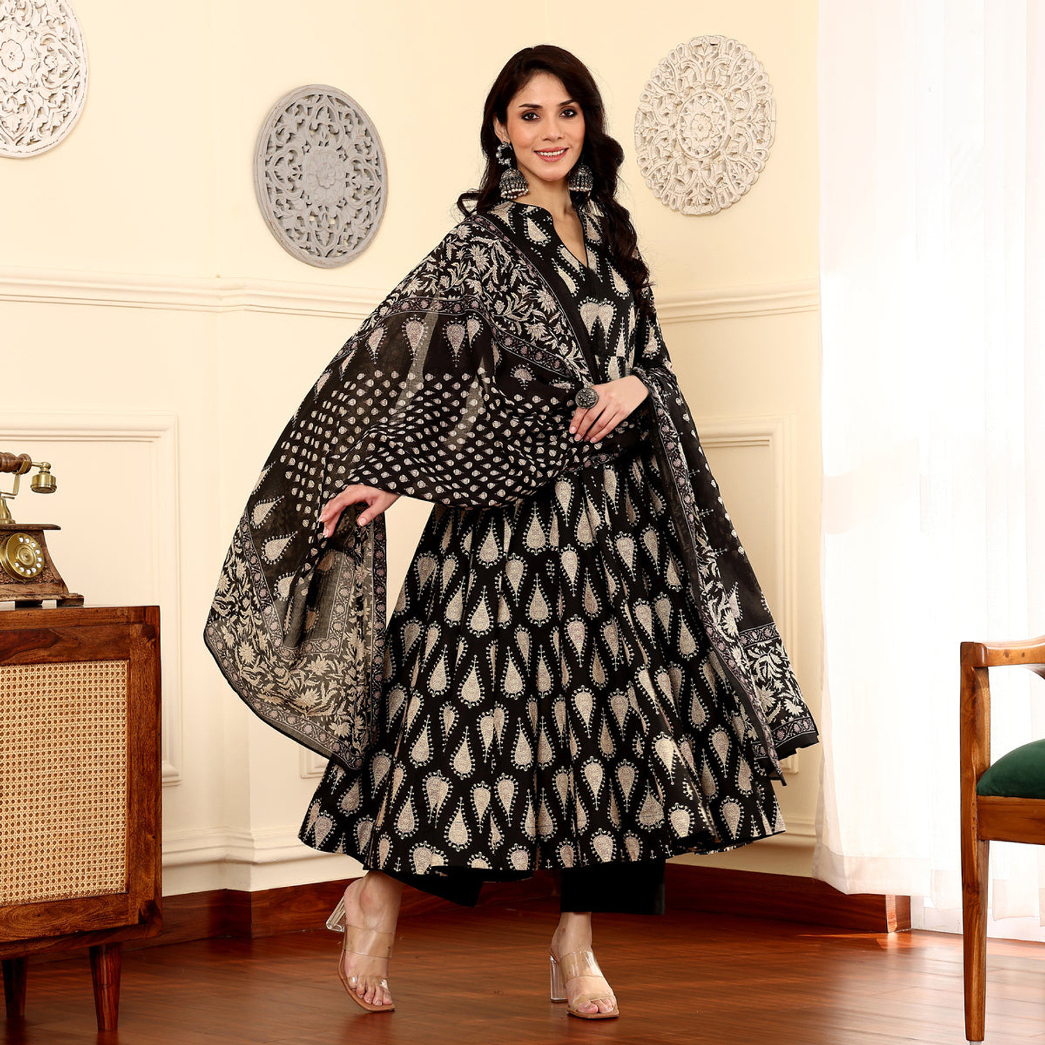 Image of Toochki Printed Kurta, Salwar & Dupatta Set