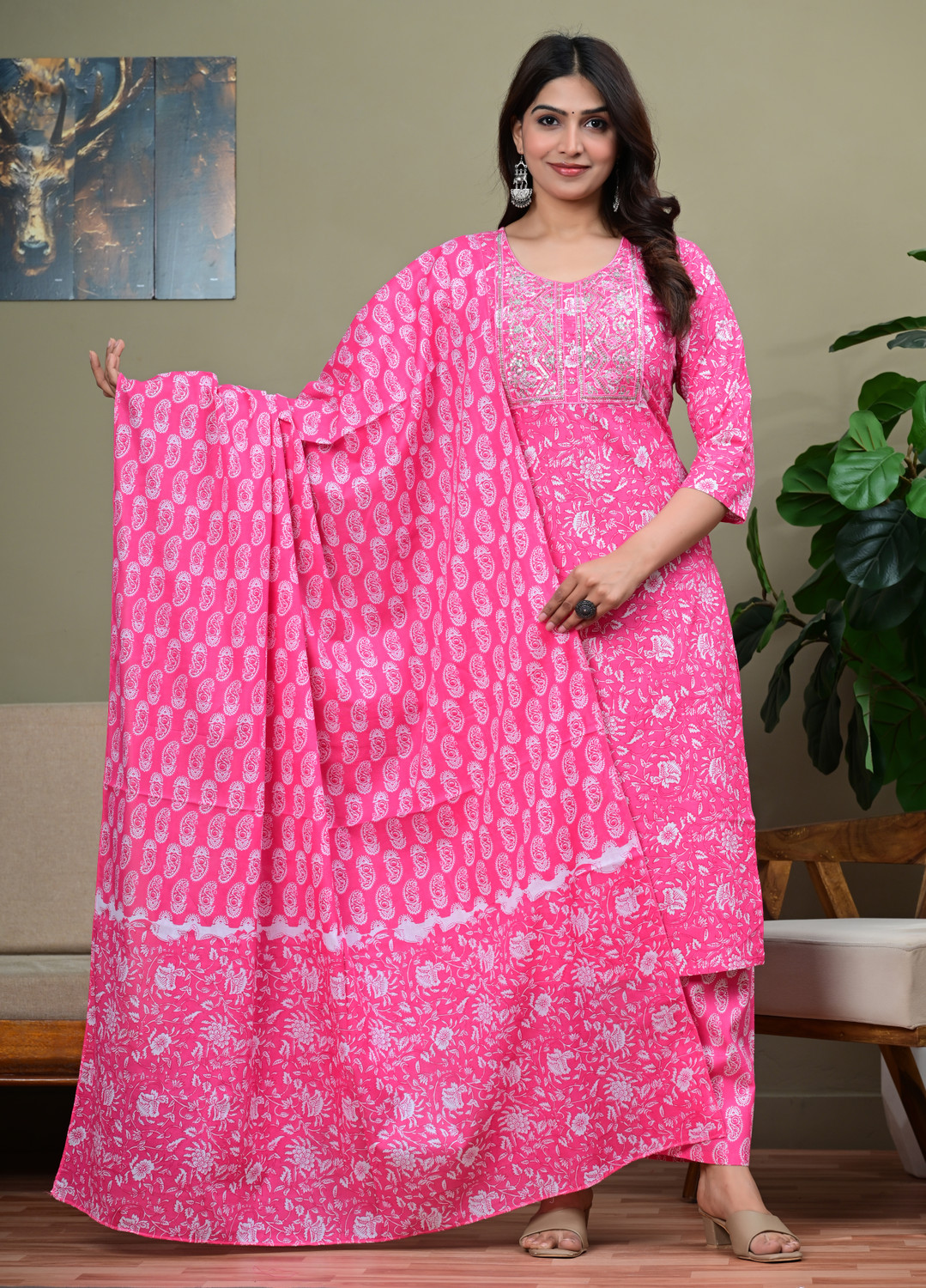 Image of Mishree collection Ethnic Set Printed Kurta, Trouser /Pant & Dupatta Set