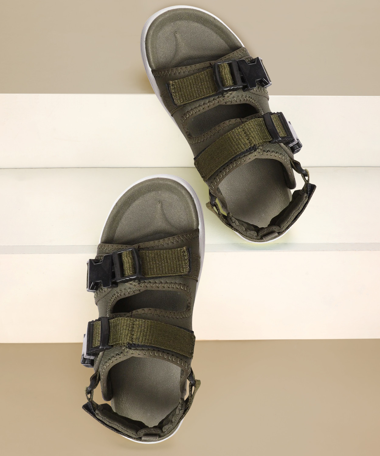 Hrithik roshan sandals clearance