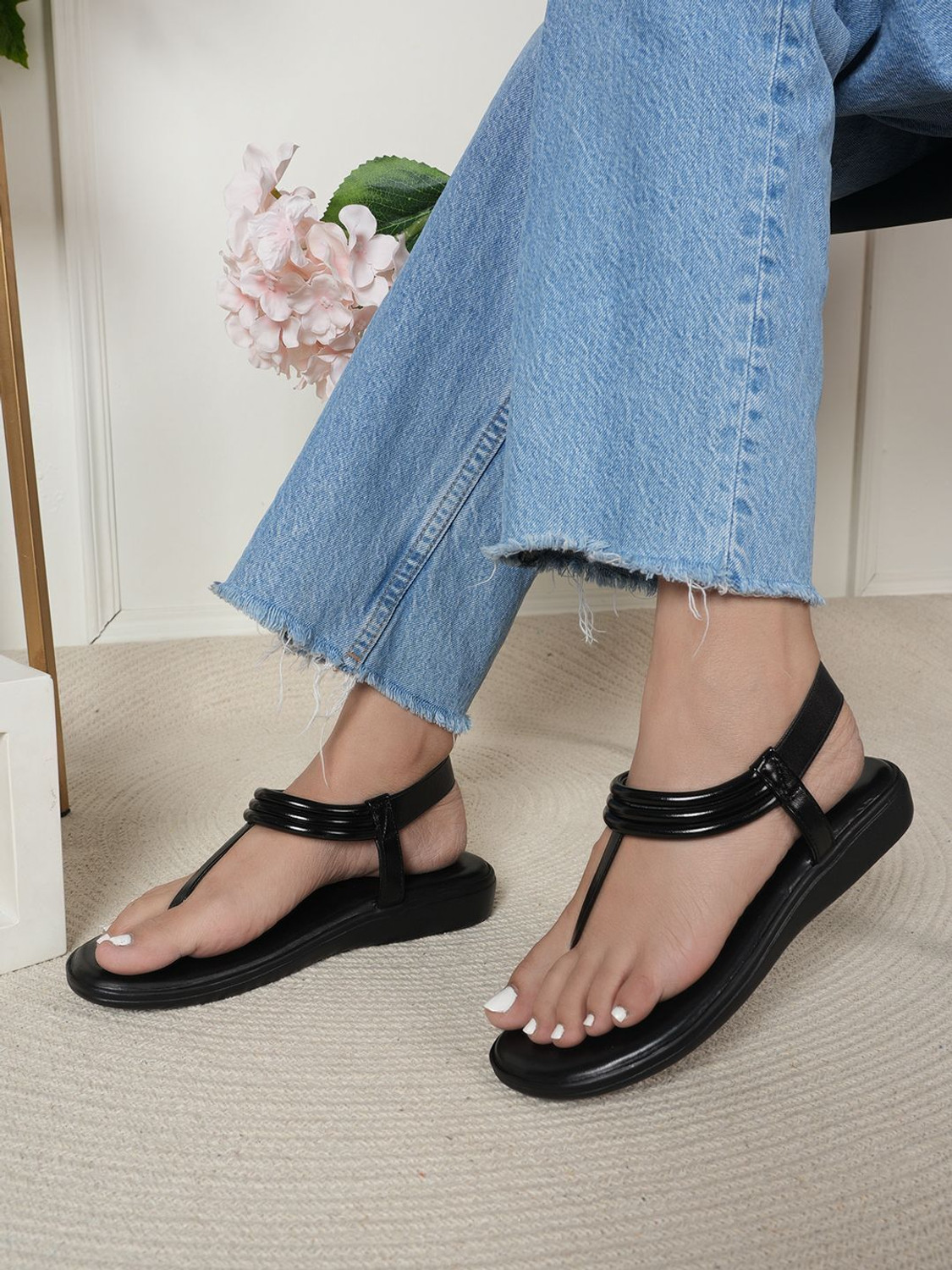 Luxyfeel Women Flats
