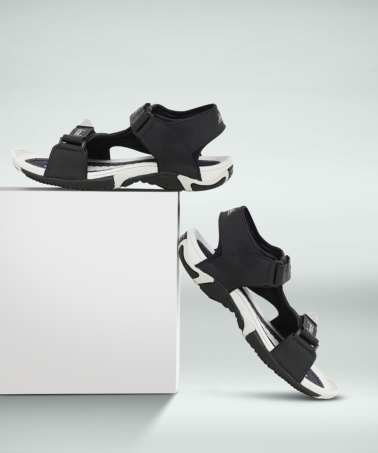 Paragon outlet sports sandals