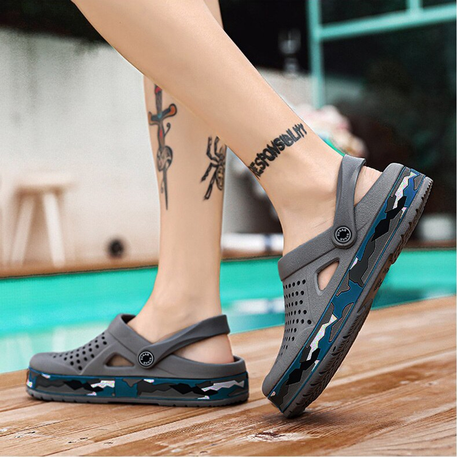 Image of Svaar Men Clogs