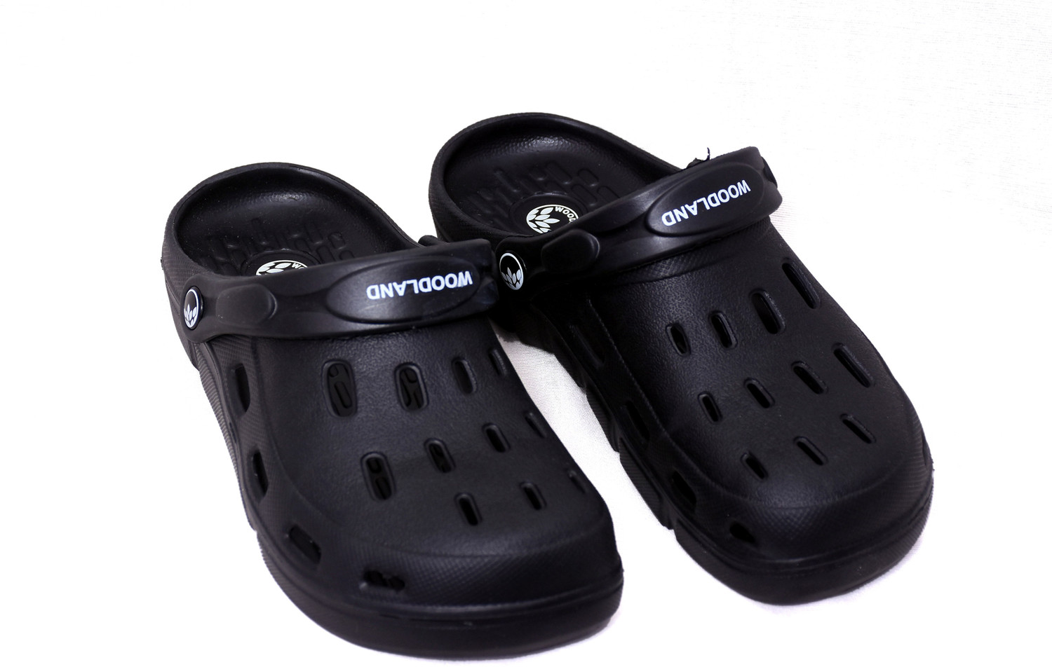 Woodland crocs 2025