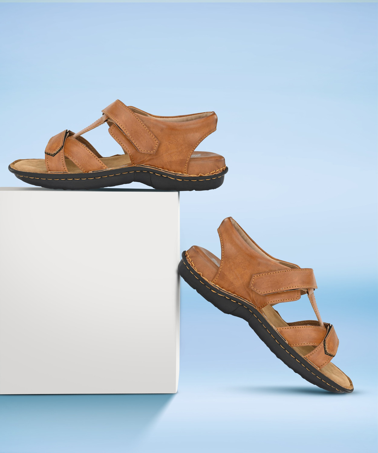 Roadster Men Tan Sandals Price History