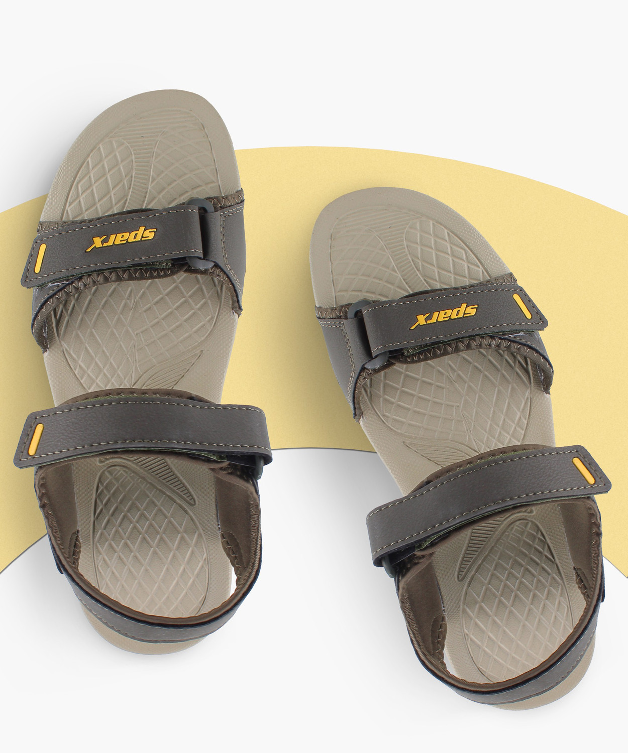 Sparx SS 560 Men Sandals Multicolor 9 Price History