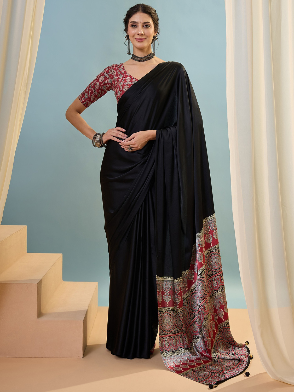 Divastri Printed Bollywood Satin, Silk Blend Saree