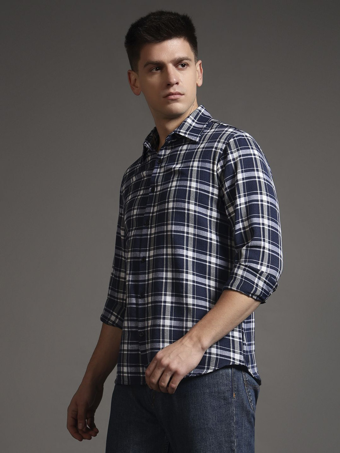 Image of METRONAUT Men Regular Fit Checkered Spread Collar Casual Shirt