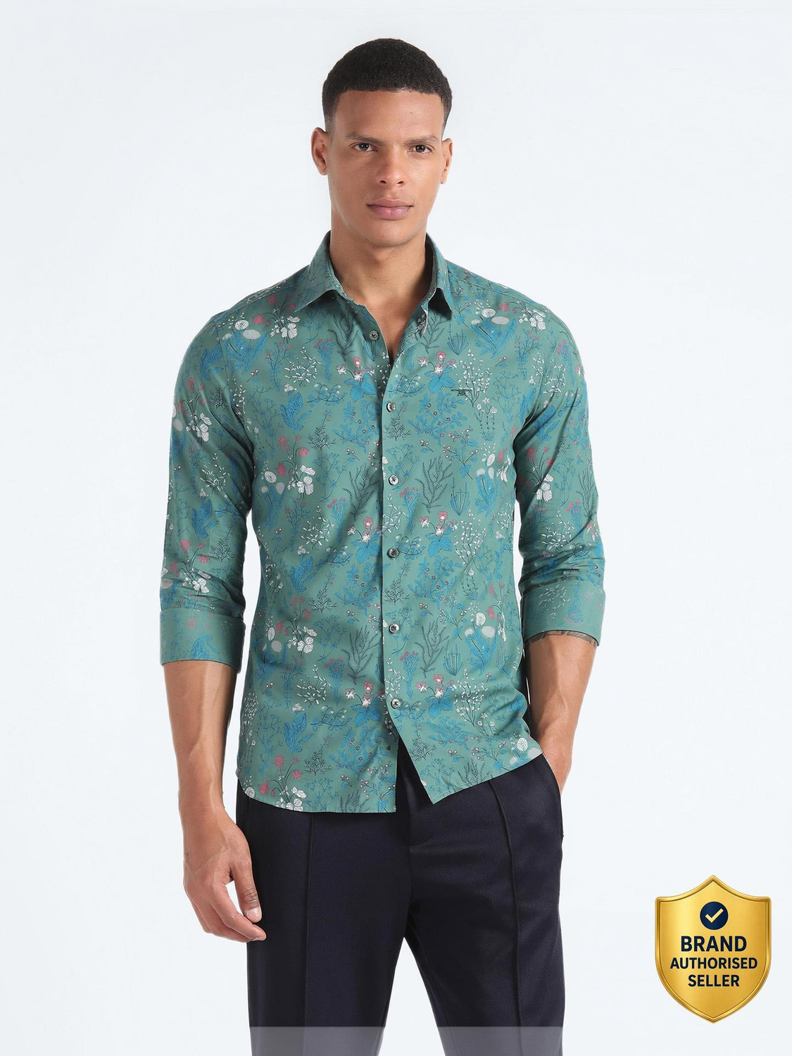 Image of FLYING MACHINE Men Slim Fit Checkered Spread Collar Casual Shirt