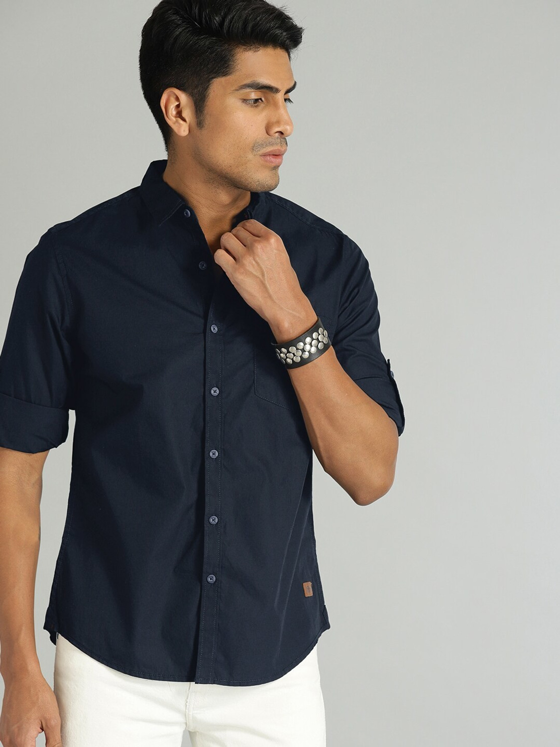 Men Regular Fit Solid Casual Shirt