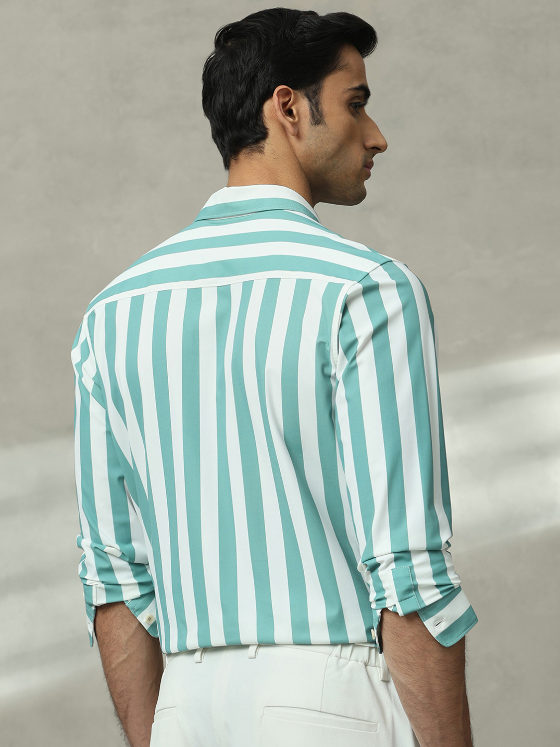 Image of MUFTI Men Slim Fit Striped Spread Collar Casual Shirt