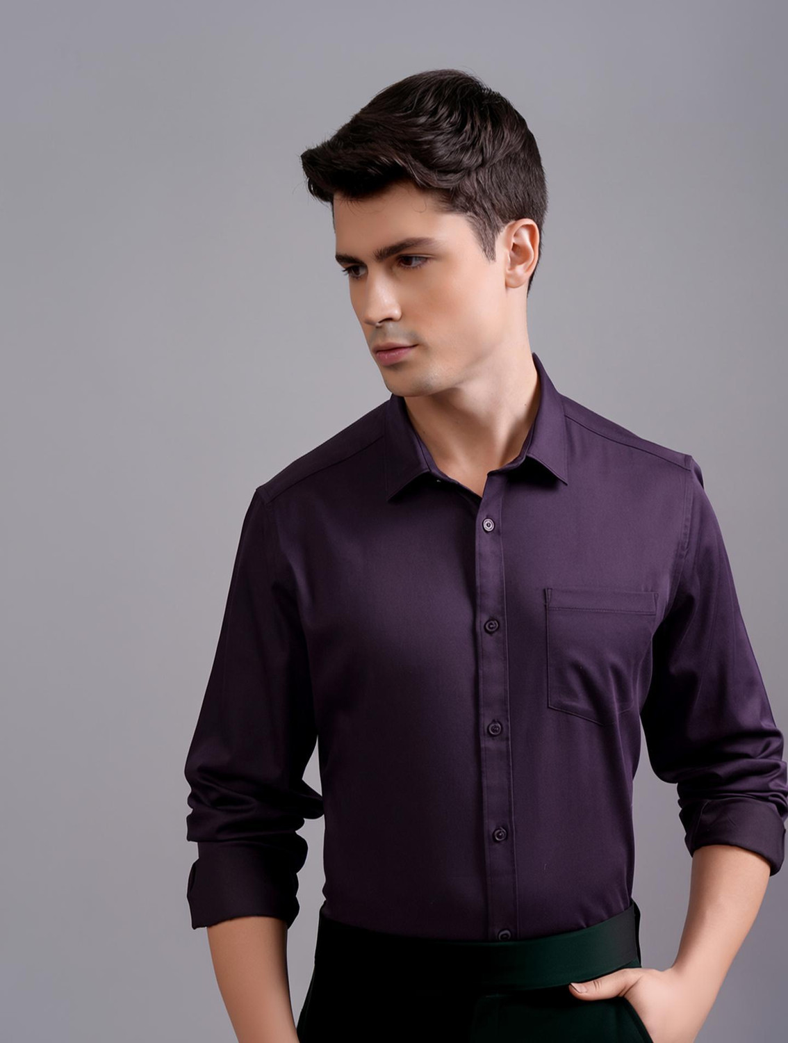HIGHLANDER Men Solid Formal Purple Shirt