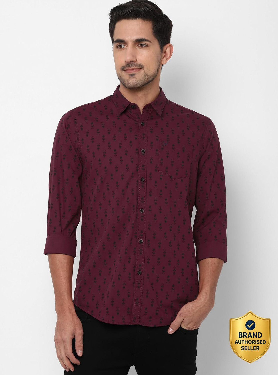 Men Slim Fit Printed Spread Collar Casual Shirt