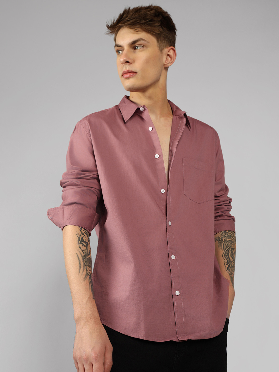 Men Slim Fit Solid Slim Collar Casual Shirt