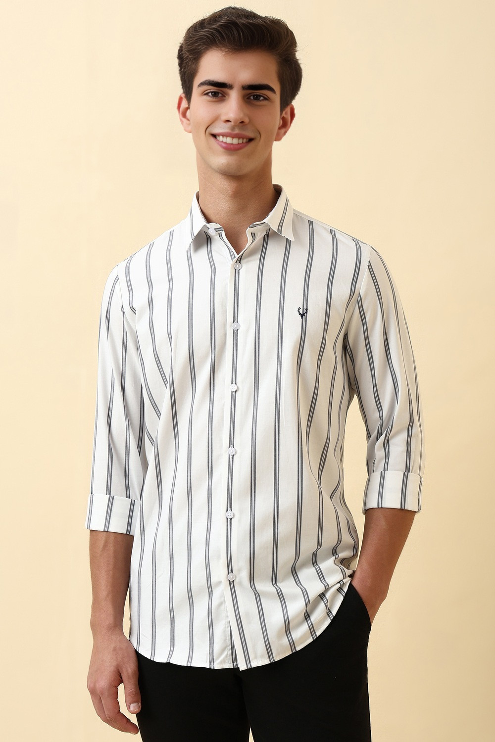 Men Slim Fit Striped Casual Shirt
