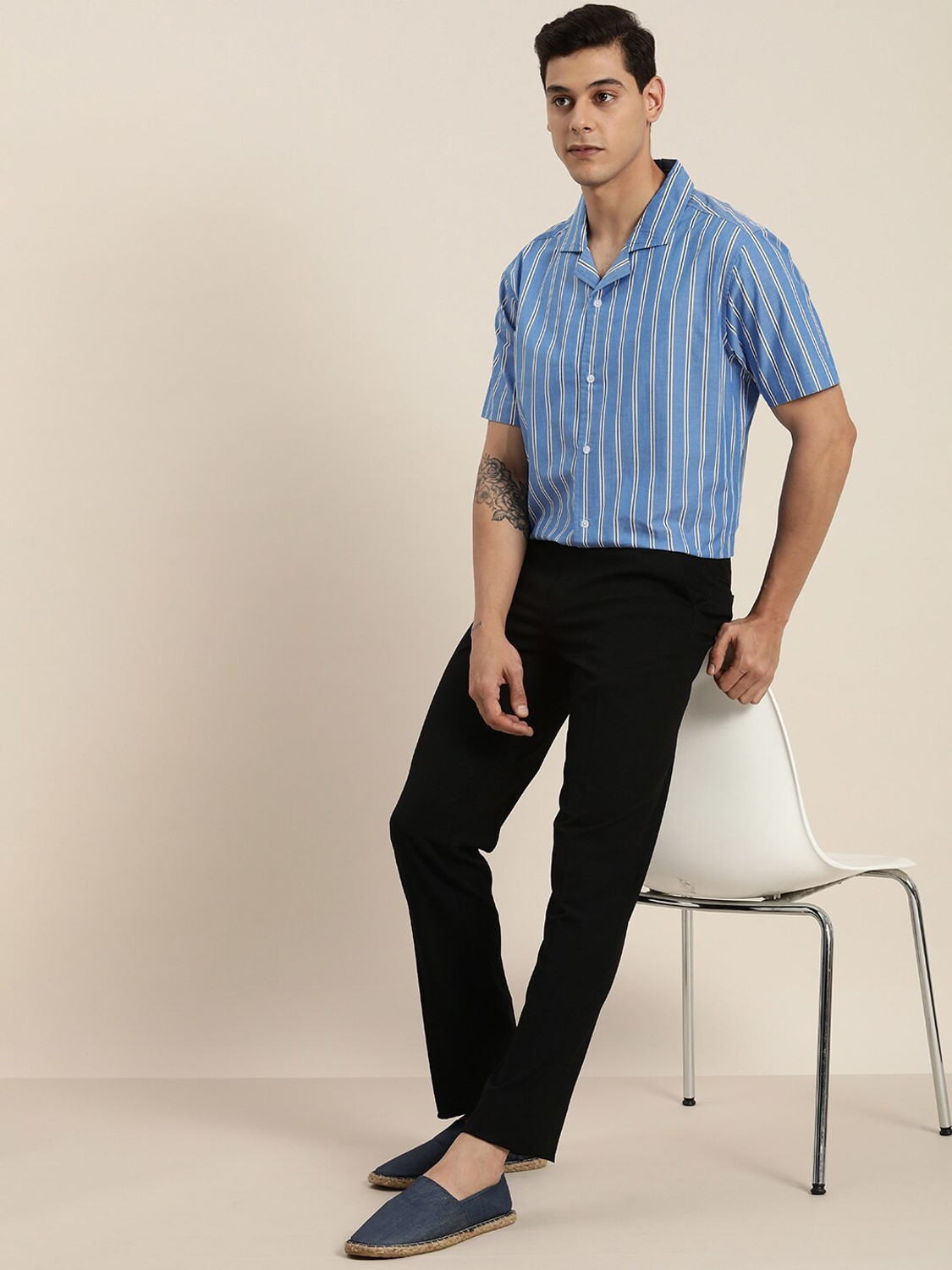 Image of INVICTUS Men Striped Casual Blue Shirt