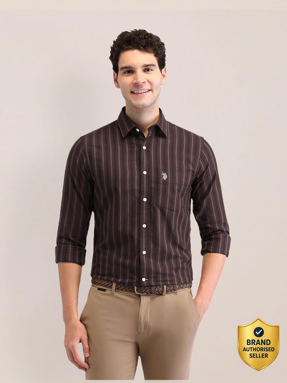 Men Regular Fit Striped Spread Collar Casual Shirt
