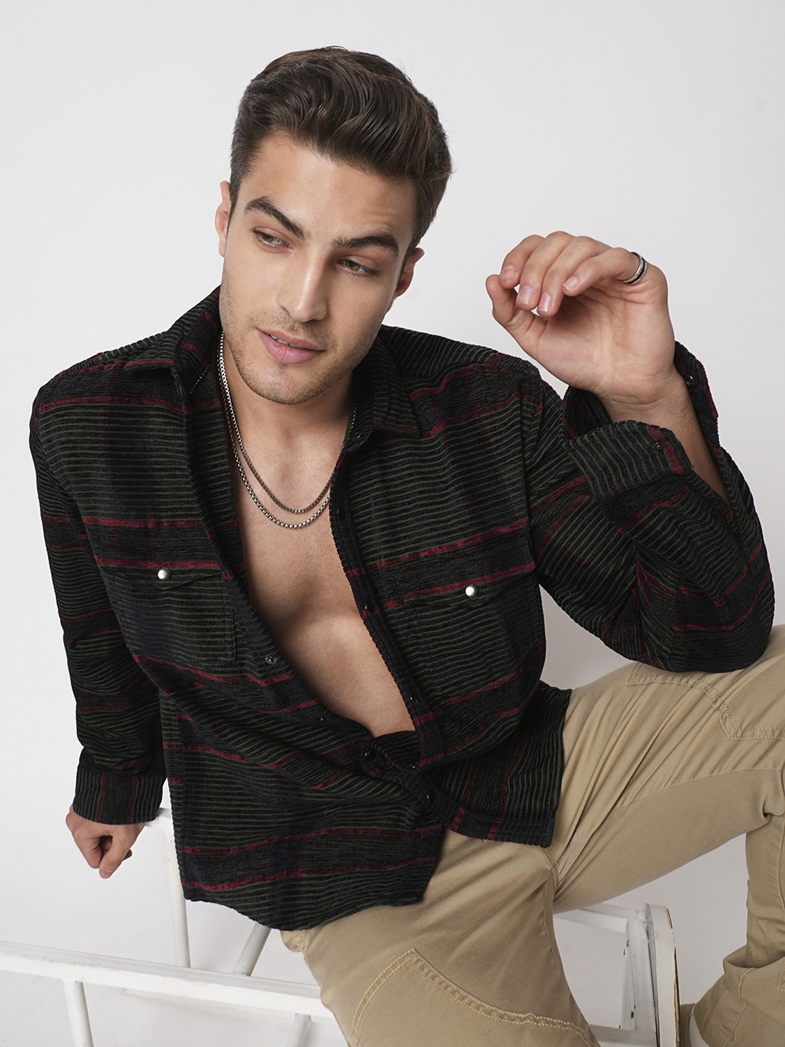 Image of VASTRADO Men Oversized Fit Checkered Cut Away Collar Casual Shirt