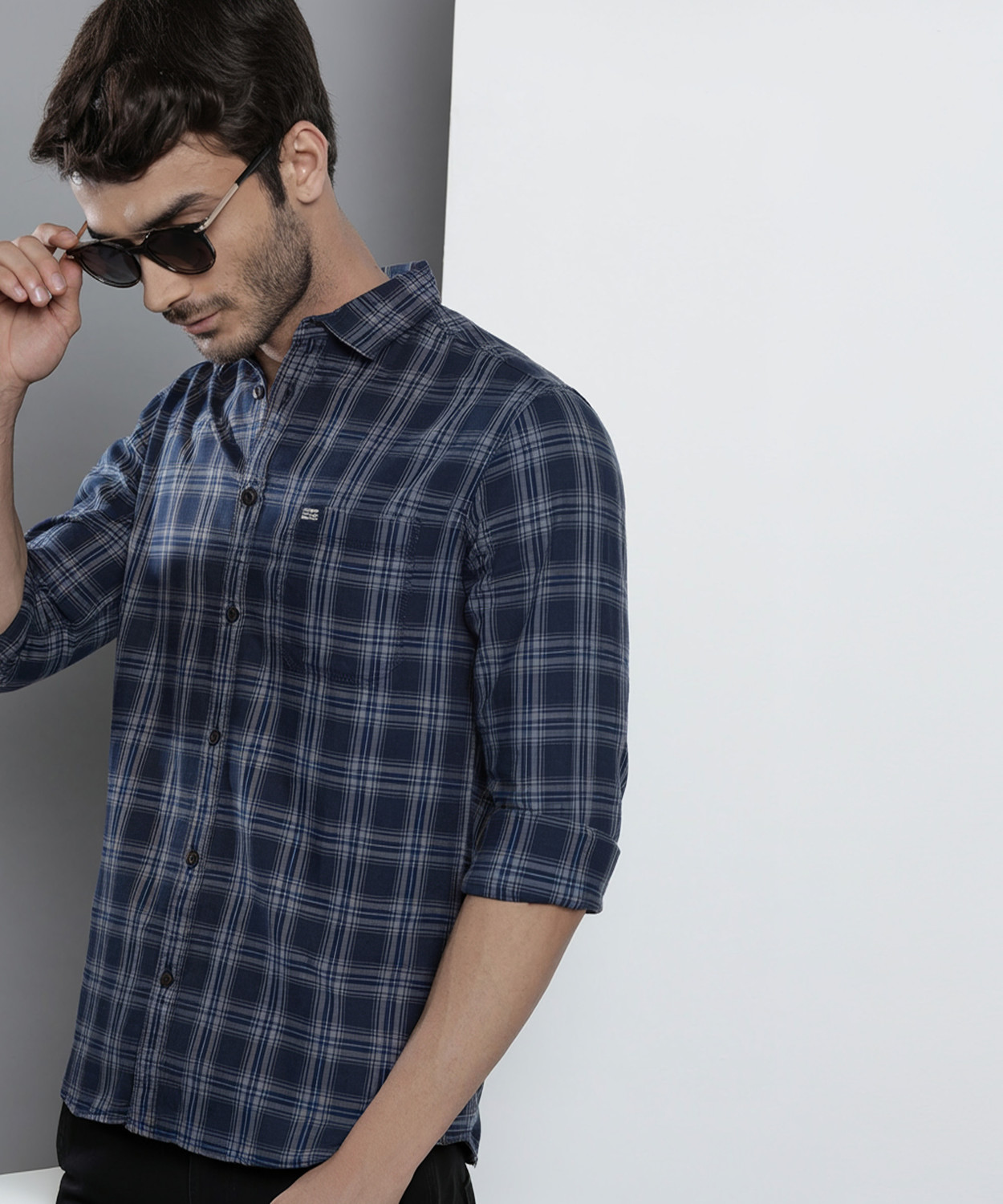 The Indian Garage Co. Men Checkered Casual Blue Shirt