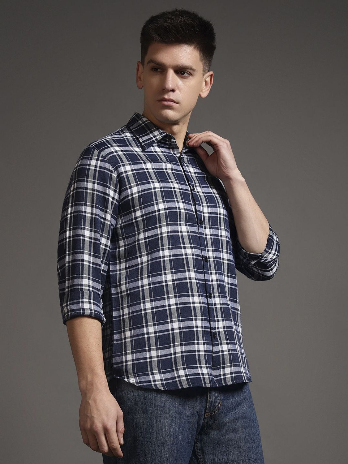Image of METRONAUT Men Regular Fit Checkered Spread Collar Casual Shirt