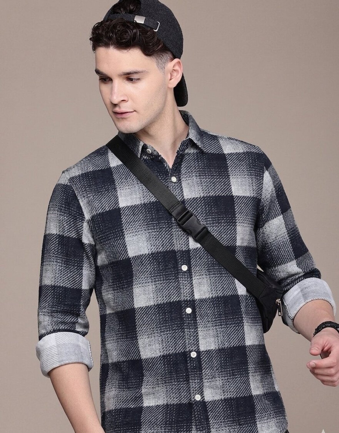 Image of METRONAUT Men Regular Fit Checkered Spread Collar Casual Shirt