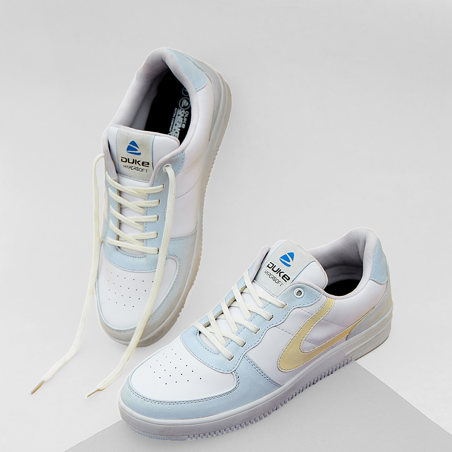 Nike sales duke sneakers