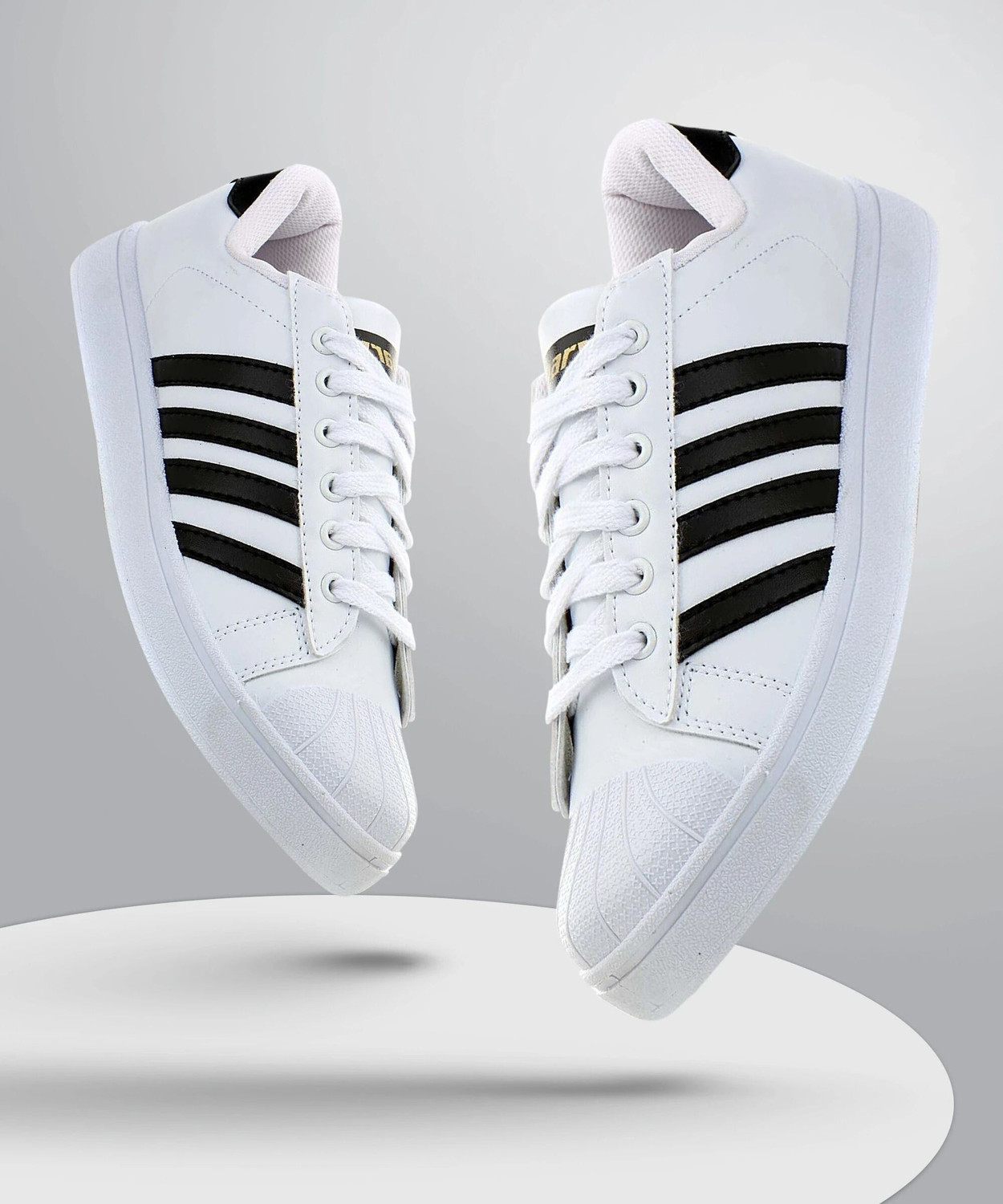 sm323 Sneakers For Men  (White)