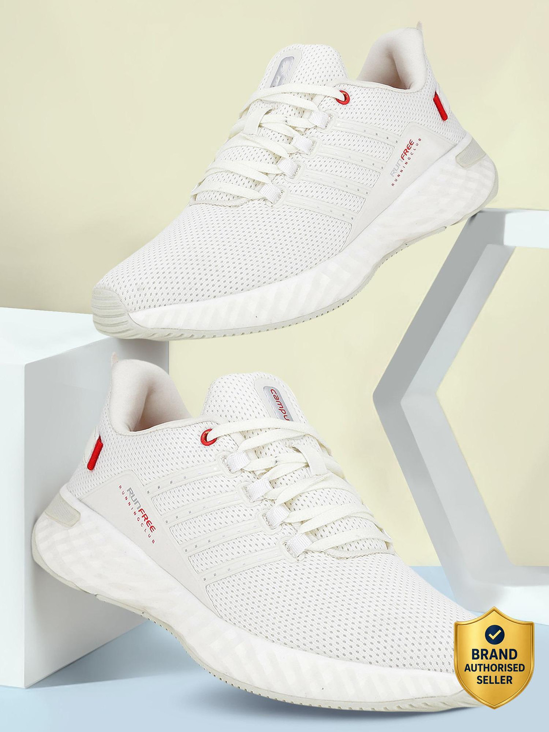 OSLO PRO Running Shoes For Men  (White)