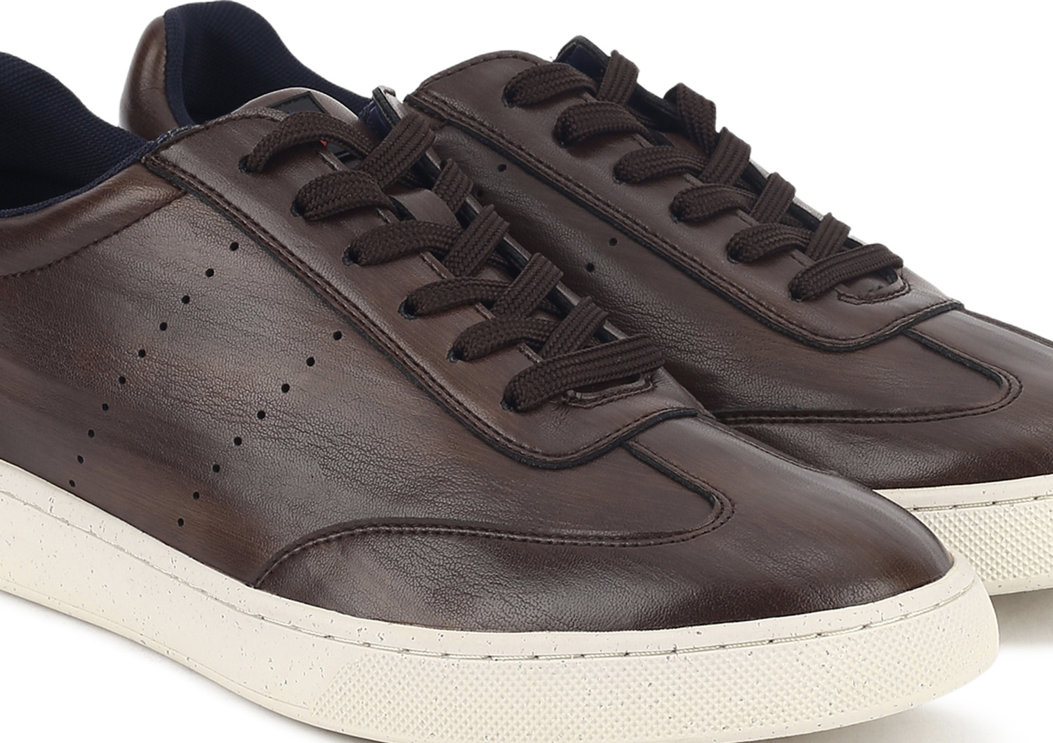 Image of LOUIS PHILIPPE Sneakers For Men