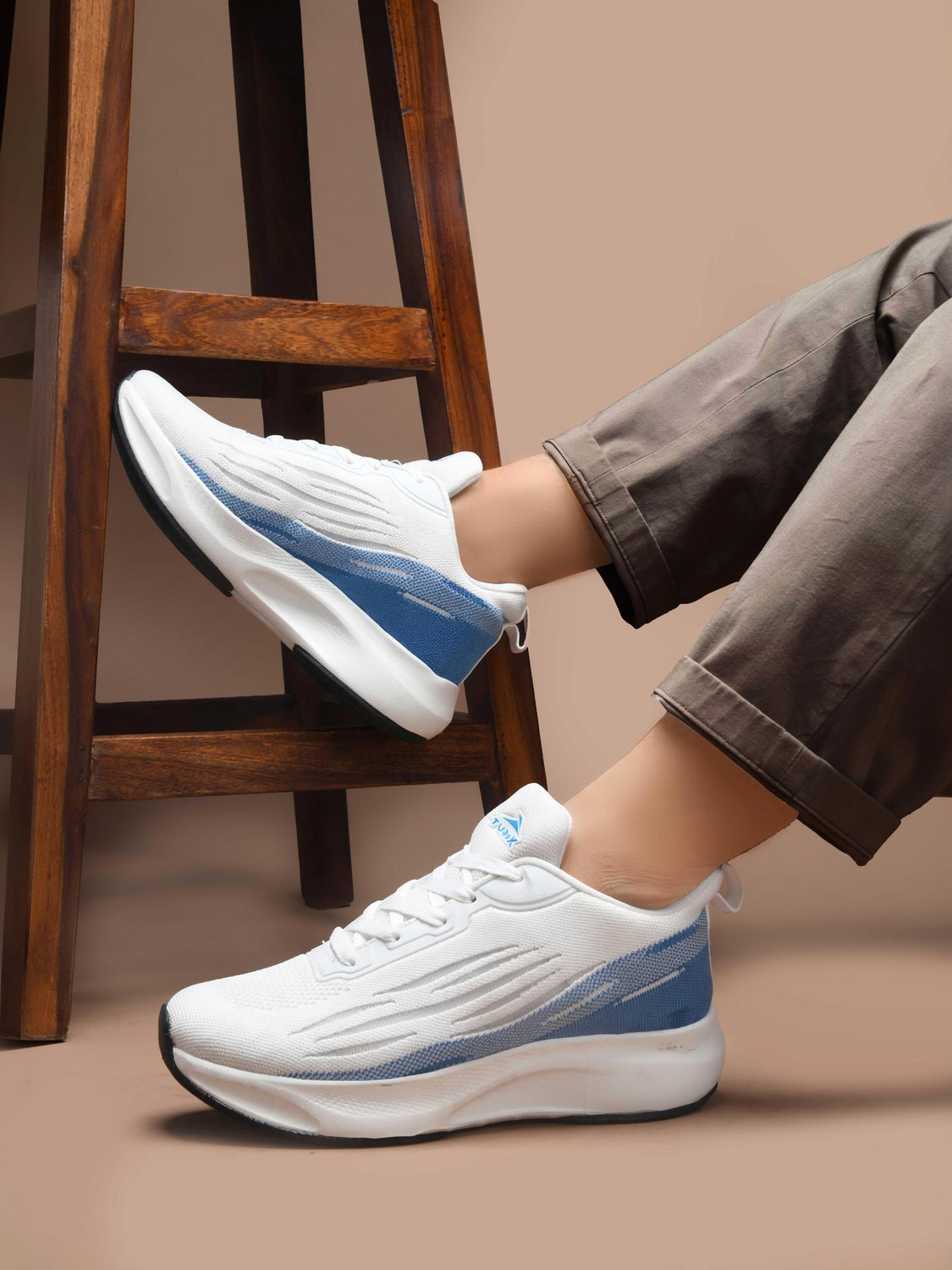 Image of WALKAROO Walking Shoes For Men (Blue , 7)