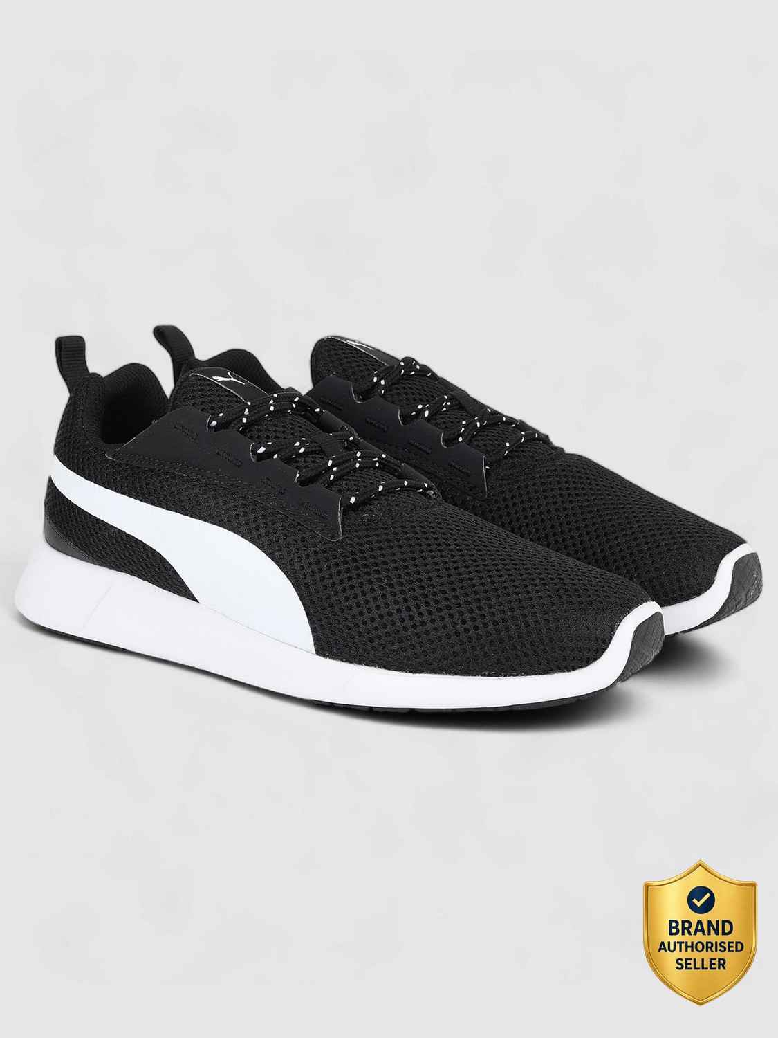 Image of PUMA Spike 22.2 Cricket Shoes For Men (Green , 7)