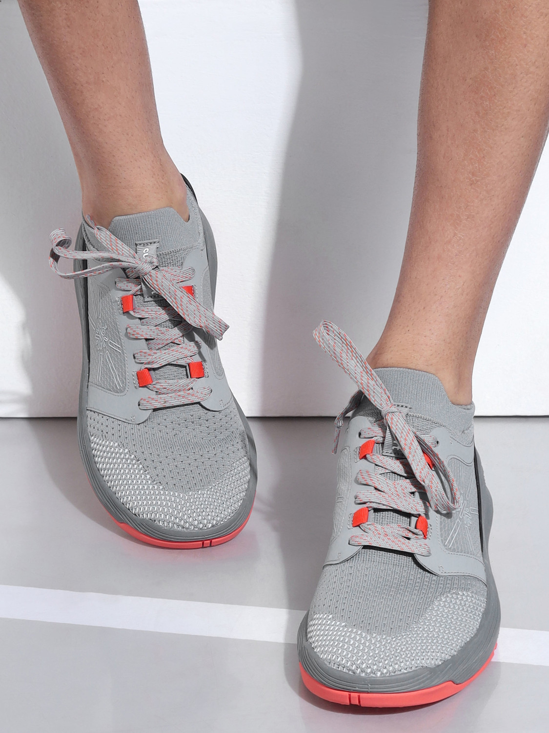 Cultsport Crosstrain Sports Shoes Sockfit Enhanced Cushioning