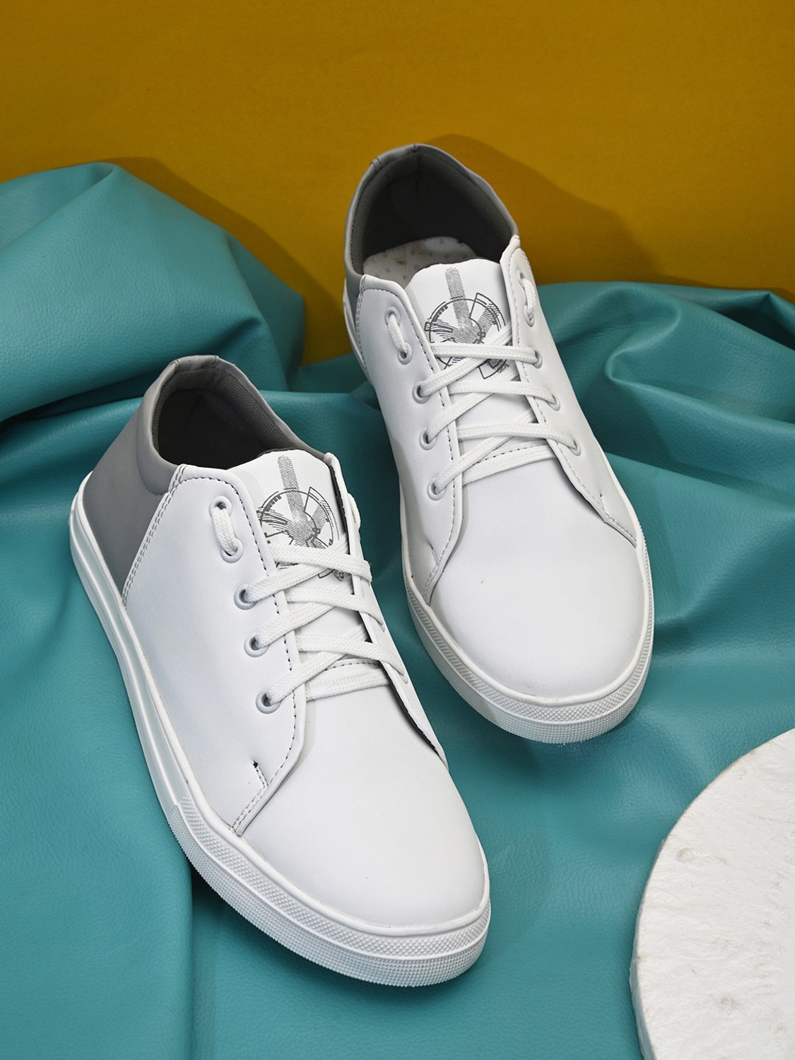 Roadster white canvas shoes hotsell